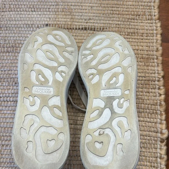 Alexander McQueen Oversized Women's White and Pink Sneakers - Picture 10 of 16